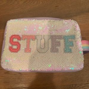 This is a very cute bag that has very many uses.